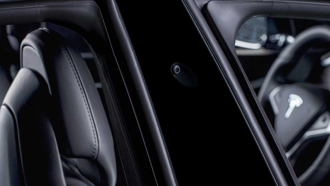 Tesla Autopilot photos officielles