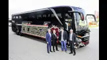 Mit dem Setra auf Tournee