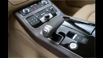 Gelifteter Audi A8: Licht-Gestalt