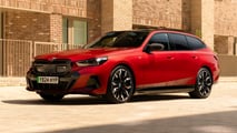 BMW i5 M60 xDrive Touring (UK-spec)