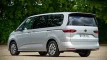 VW T7 Multivan (2024) mit Gute-Nacht-Paket im Test