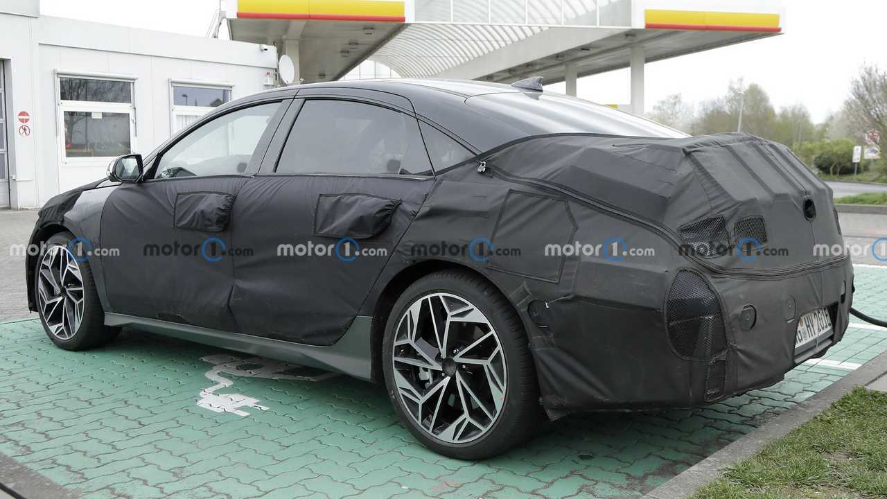 Nuove foto spia Hyundai Ioniq 6
