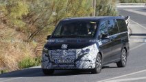 Makyajlı Mercedes-Benz EQV Casus Fotoğrafları