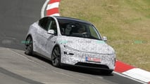 Tesla Model Y Performance (2026) als Erlkönig auf dem Nürburgring