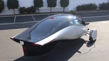 Il triciclo Aptera nella sua versione di serie