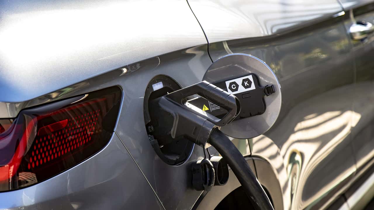 Auto plug-in