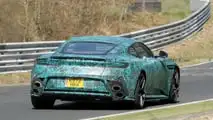 Aston Martin DB12 AMR (2026) als Erlkönig