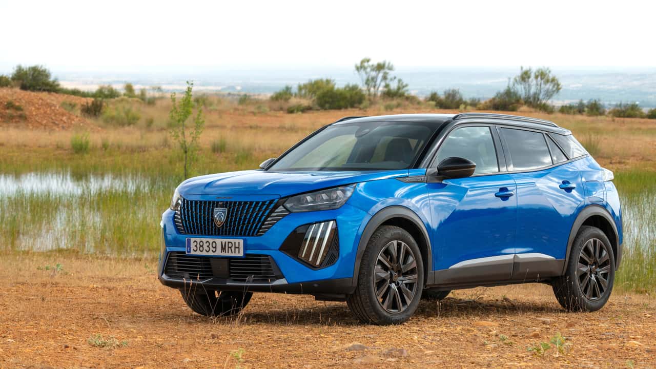 Peugeot 2008 Hybrid 2025