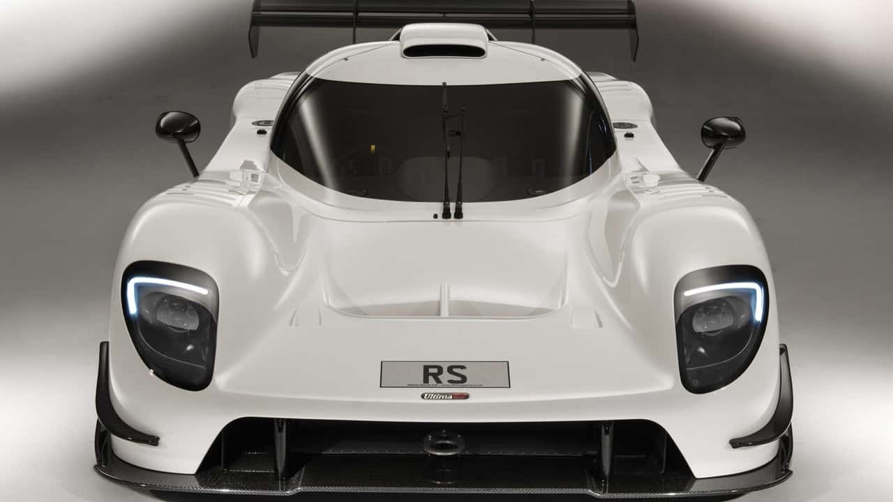 Parte anteriore Peregryn GT-R/Ultima RS