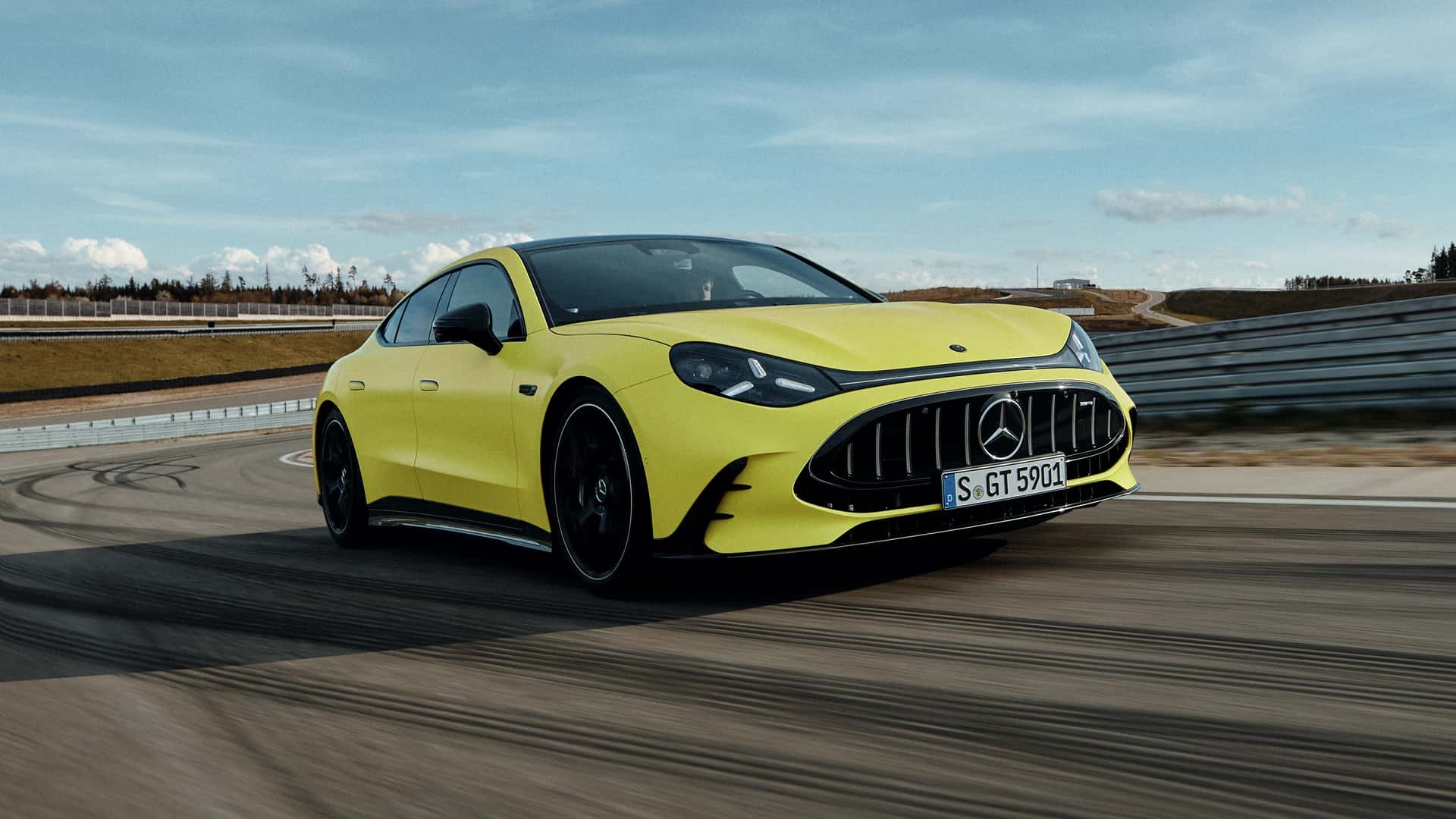 الرئيس التنفيذي لـ AMG لديه خطة لإثارة حماس الناس تجاه السيارات الكهربائية: