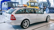 Mercedes C 32 AMG Official FIA F1 Medical Car (2001-2003)