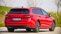 Skoda Superb Combi Sportline 4x4 2,0 TDI (2026) im Test
