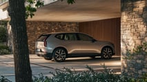 Volvo EX60 P6 (2026), la prova su strada