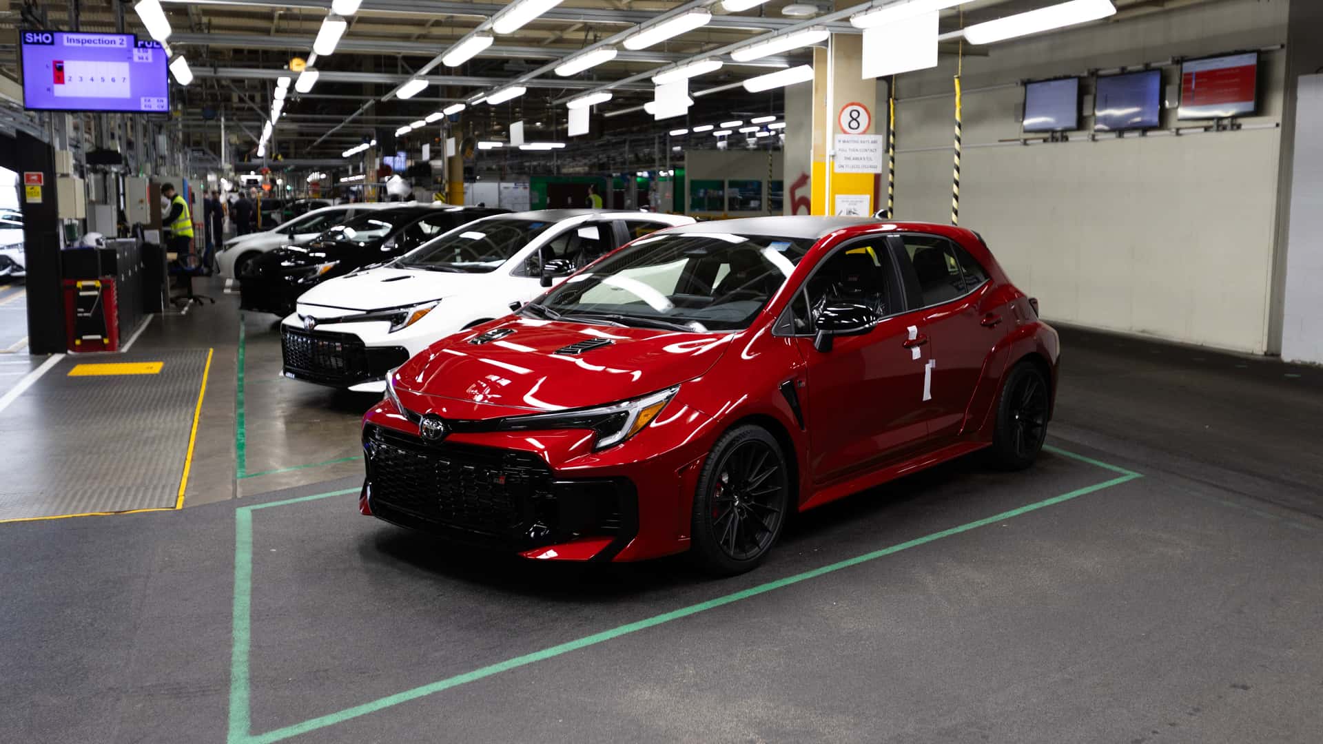 https://cdn.motor1.com/images/mgl/P3Bqj4/s1/toyota-uk-production.jpg