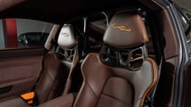 Porsche 911 GT3 RS (2026) en macadamia metalizado con elementos de carbono mate