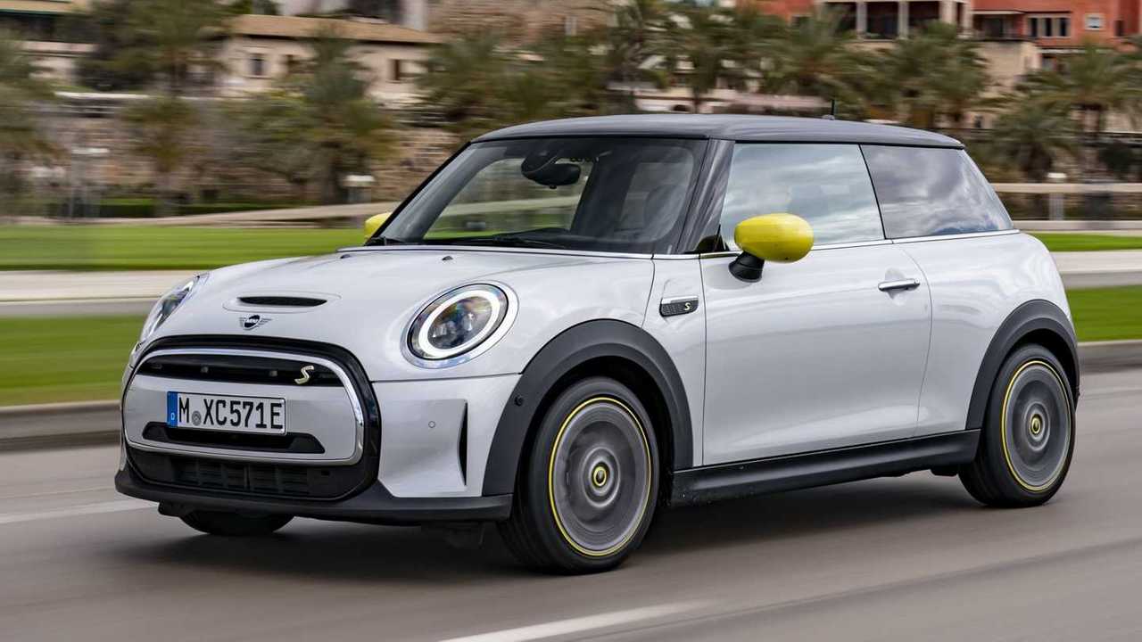 Mini Cooper SE (Europa) (2) movimento