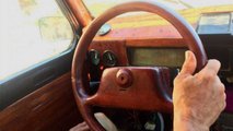 La Renault 4 in legno di Hector “Gringo” Morales