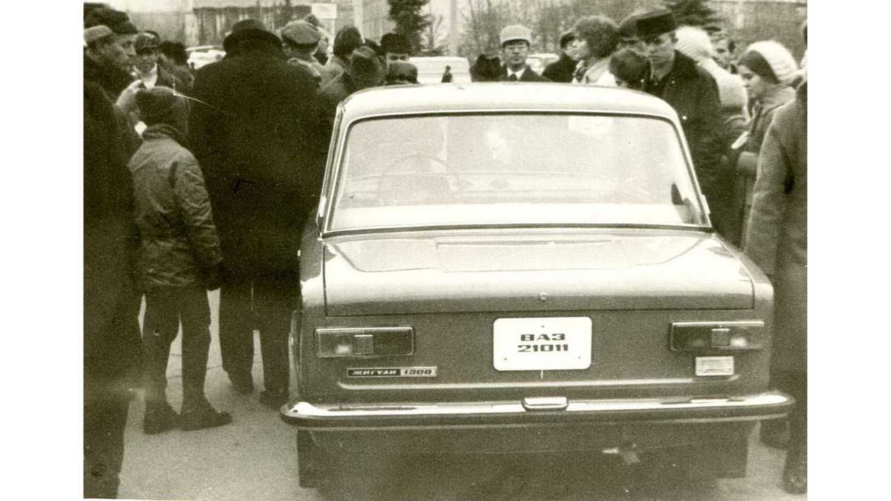 ВАЗ-21011 «Жигули» на выставке в 1974 году