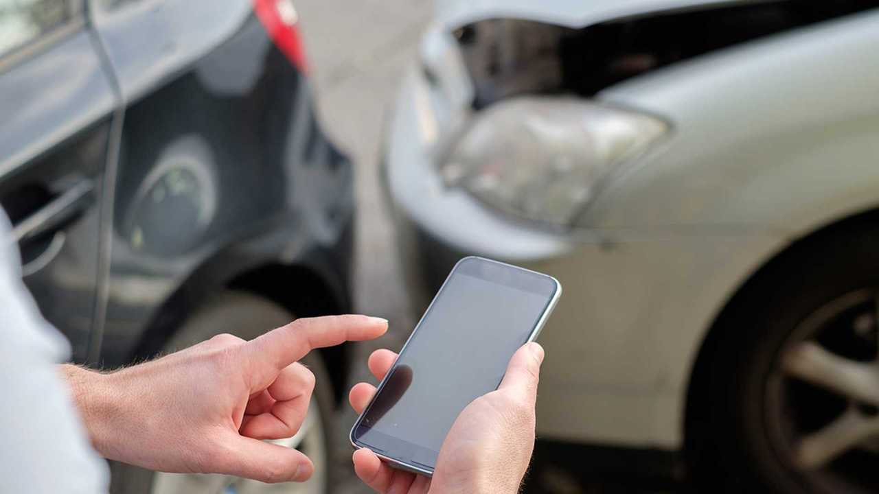 Is An Auto Accident Lawyer Worth Hiring? (2022)