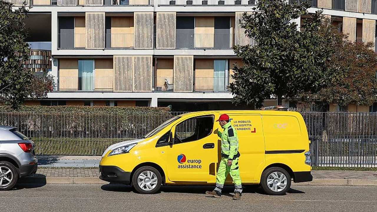 Un mezzo elettrico di soccorso di Europ Assistance