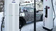 Ferrari-Mule mit Elektroantrieb an der Ionity-Ladestation