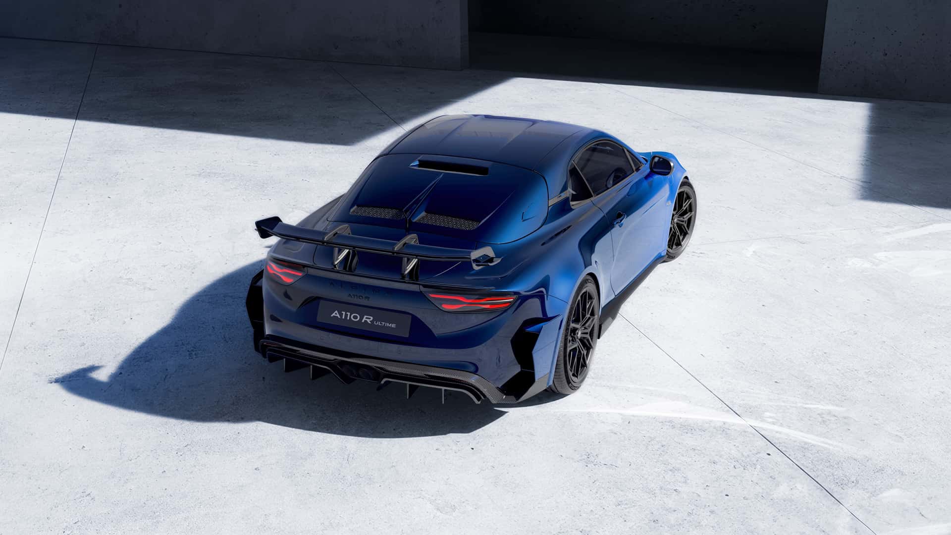 https://cdn.motor1.com/images/mgl/P3JX84/s1/alpine-a110-r-ultime.jpg