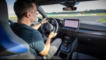 VW Golf R (2024) put to the test