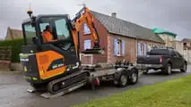 DEVELON DX23E-7: il miniescavatore elettrico per l'agricoltura