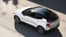 Volvo EX30 (2027) em branco cristal, teto de pedra preta de 22 polegadas