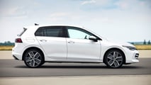 VW Golf eHybrid (2025) colocado à prova