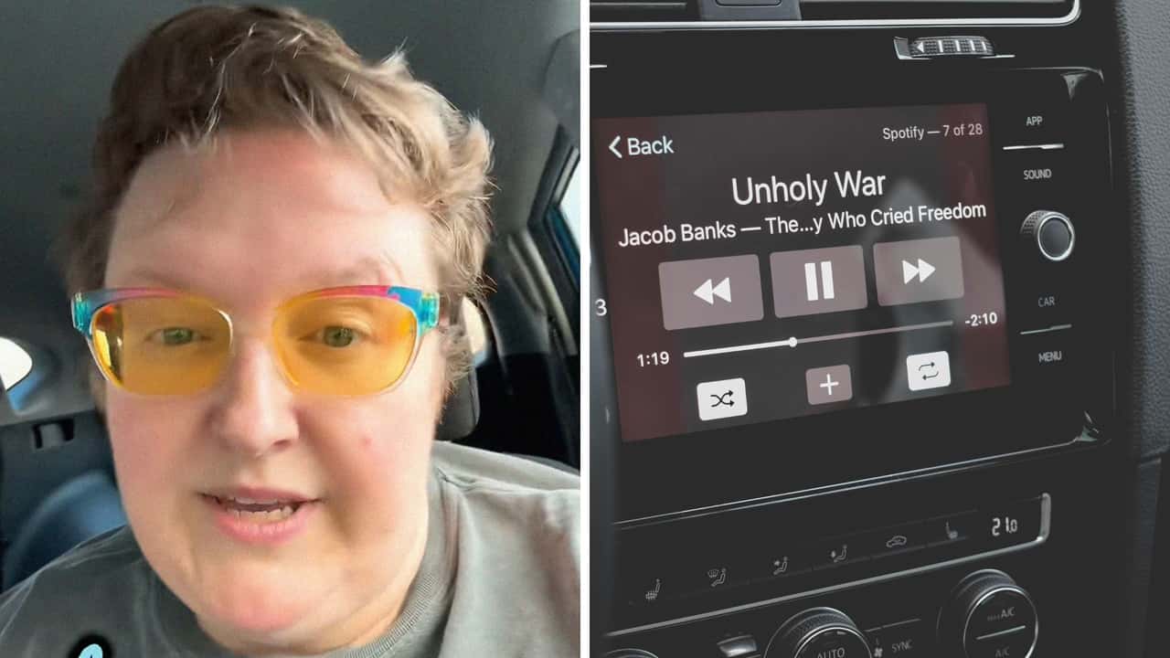 Woman’s Apple CarPlay stops working after the iPhone update. This is the only way around it, she says