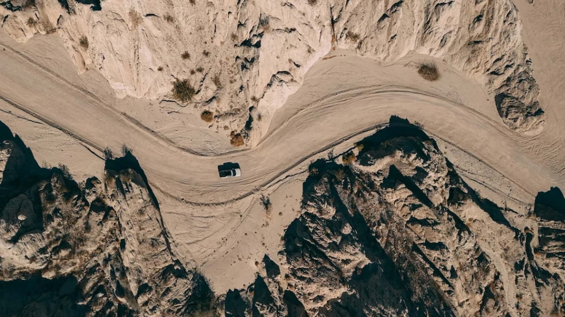 https://cdn.motor1.com/images/mgl/P3MzPW/s1/rivian-adventure-department.jpg