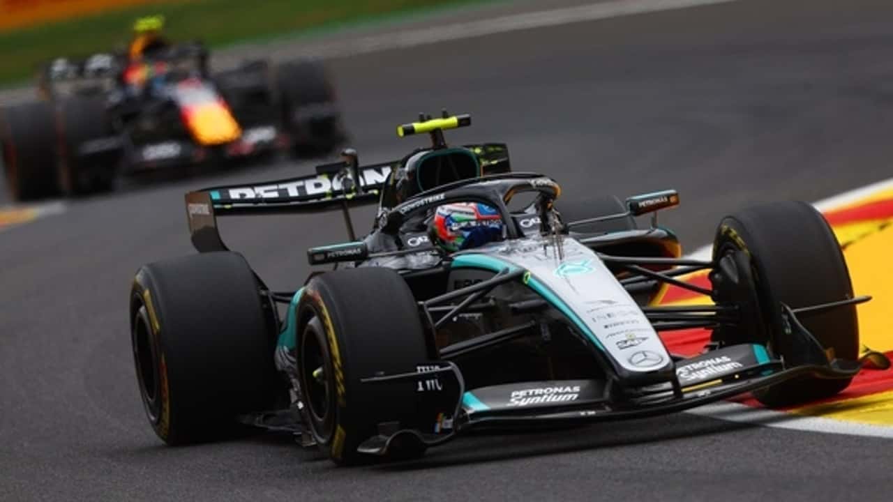 F1: Antonelli lidera segundo treino livre marcado por batida de Gasly; Bortoleto é 13º