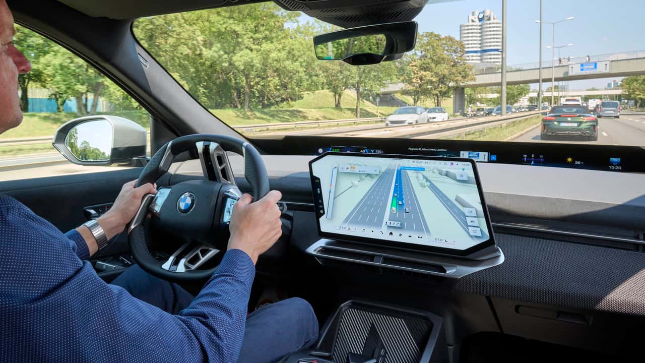BMW evolve le mappe, arriva la grafica 3D unificata