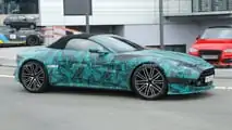 Fotos espía del Aston Martin Vantage Volante 2024
