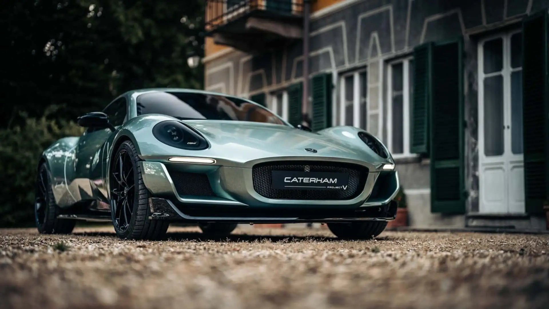 https://cdn.motor1.com/images/mgl/P3WZZy/s1/caterham-project-v-electric-coupe.webp