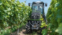 Foto - Fendt 211 con Single Contour Segments a Enovitis in Campo