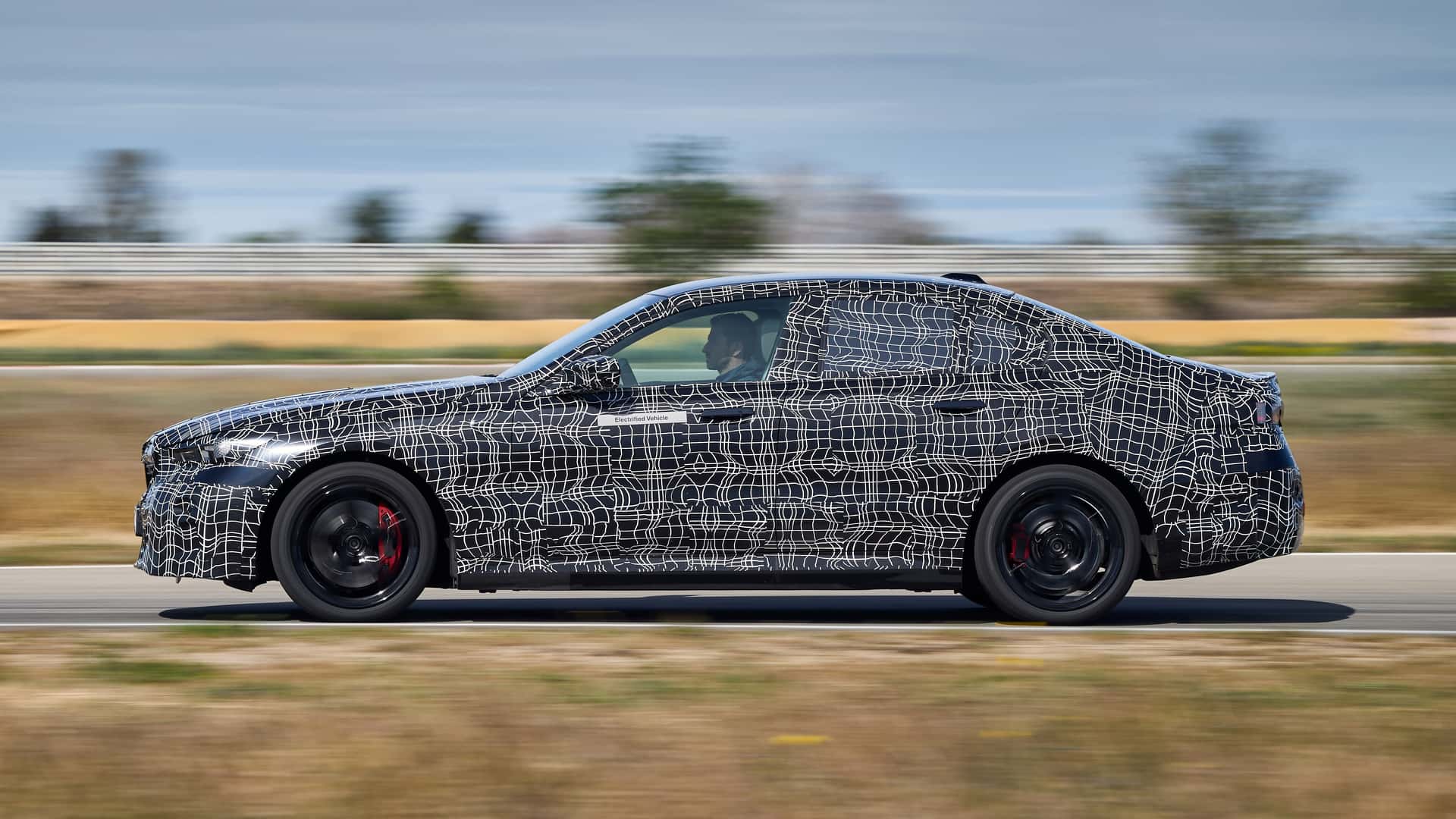 https://cdn.motor1.com/images/mgl/P3Wnky/s1/2024-bmw-i5-m60.jpg
