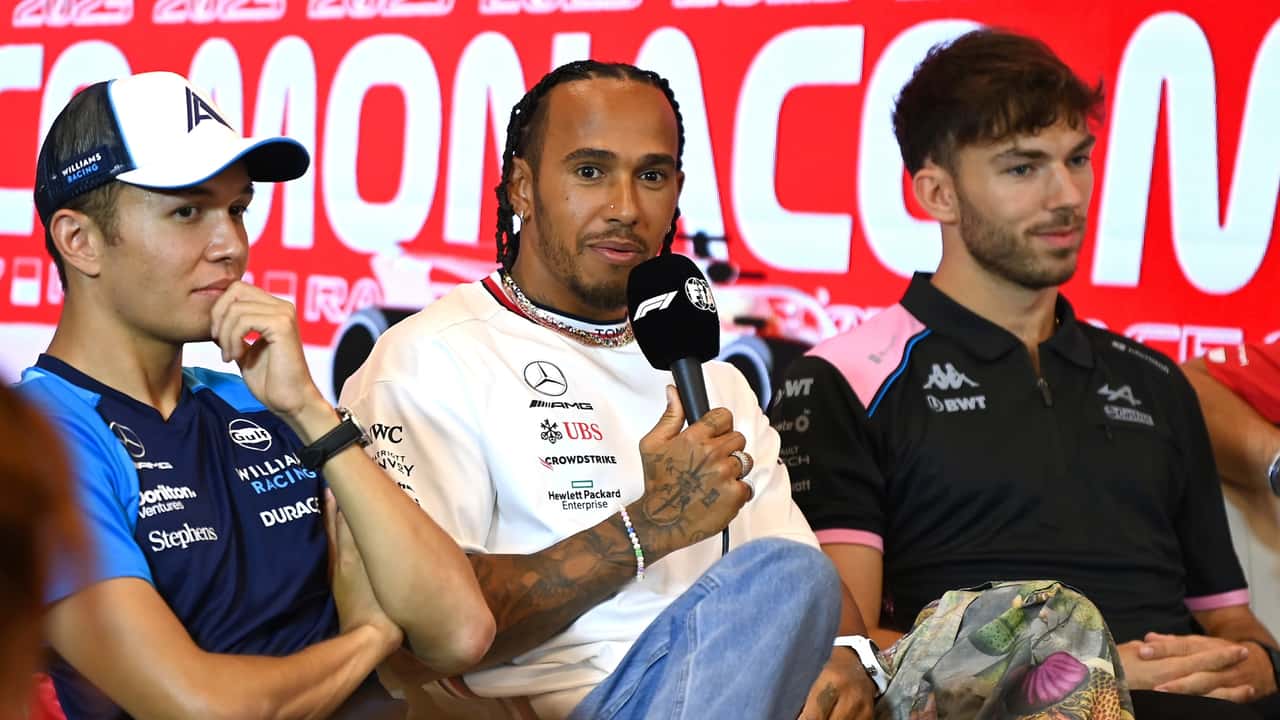 Alex Albon, Williams Racing Lewis Hamilton, Mercedes-AMG Pierre Gasly, Alpine F1 Team