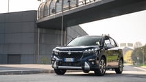 Suzuki S-Cross Hybrid YORU (2023)