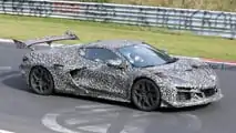 Chevrolet Corvette ZR1 Spionagefoto mit Seitenansicht