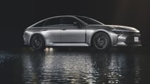 Berline Toyota Crown 2024 (JDM)