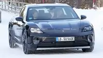 Porsche Taycan restyling, le foto spia delle diverse varianti