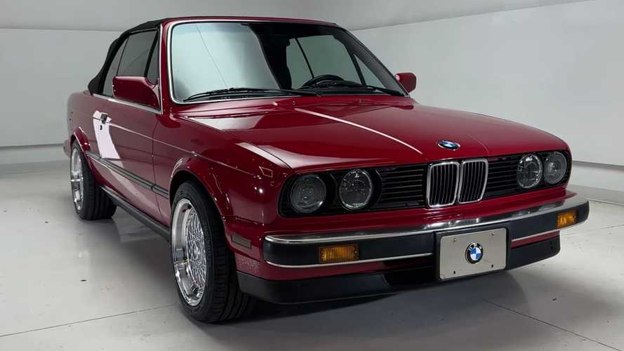 Watch 1988 BMW 325iC E30 get full restoration, including new top