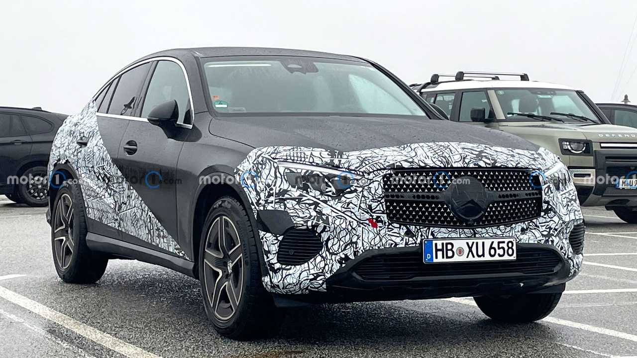 2023 Mercedes-Benz GLC Coupe Yeni Casus Fotoğrafları
