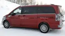 Makyajlı Mercedes-Benz EQV Casus Fotoğrafları