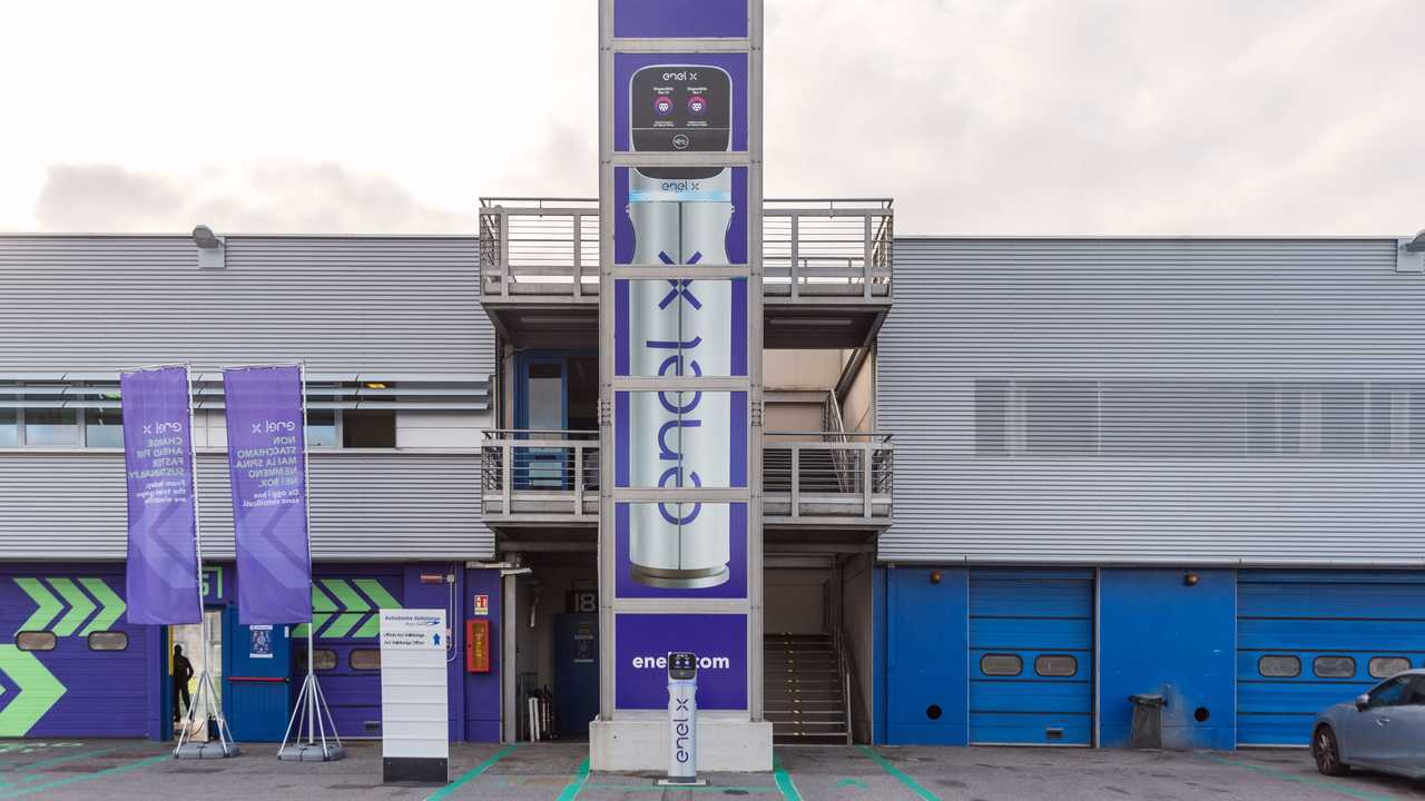 Vallelunga, con Enel X diventa Smart Racing Circuit