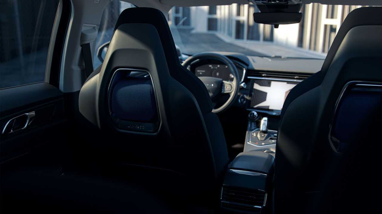 Lynk & Co 01, la versione europea