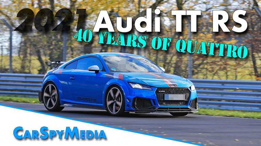 Lihat Audi TT RS 40 Years Quattro Adu Cepat dengan Audi TT RS Roadster