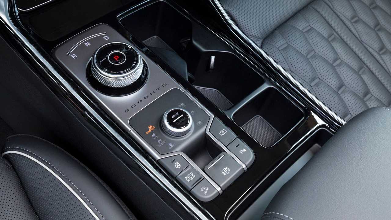 Новый Kia Sorento для России, интерьер